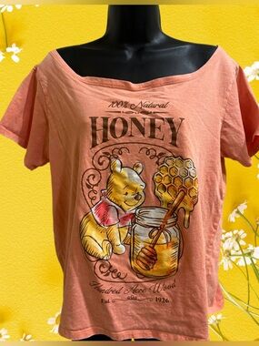Pink Winnie the Pooh Honey Graphic Tee⭐️NEW⭐️